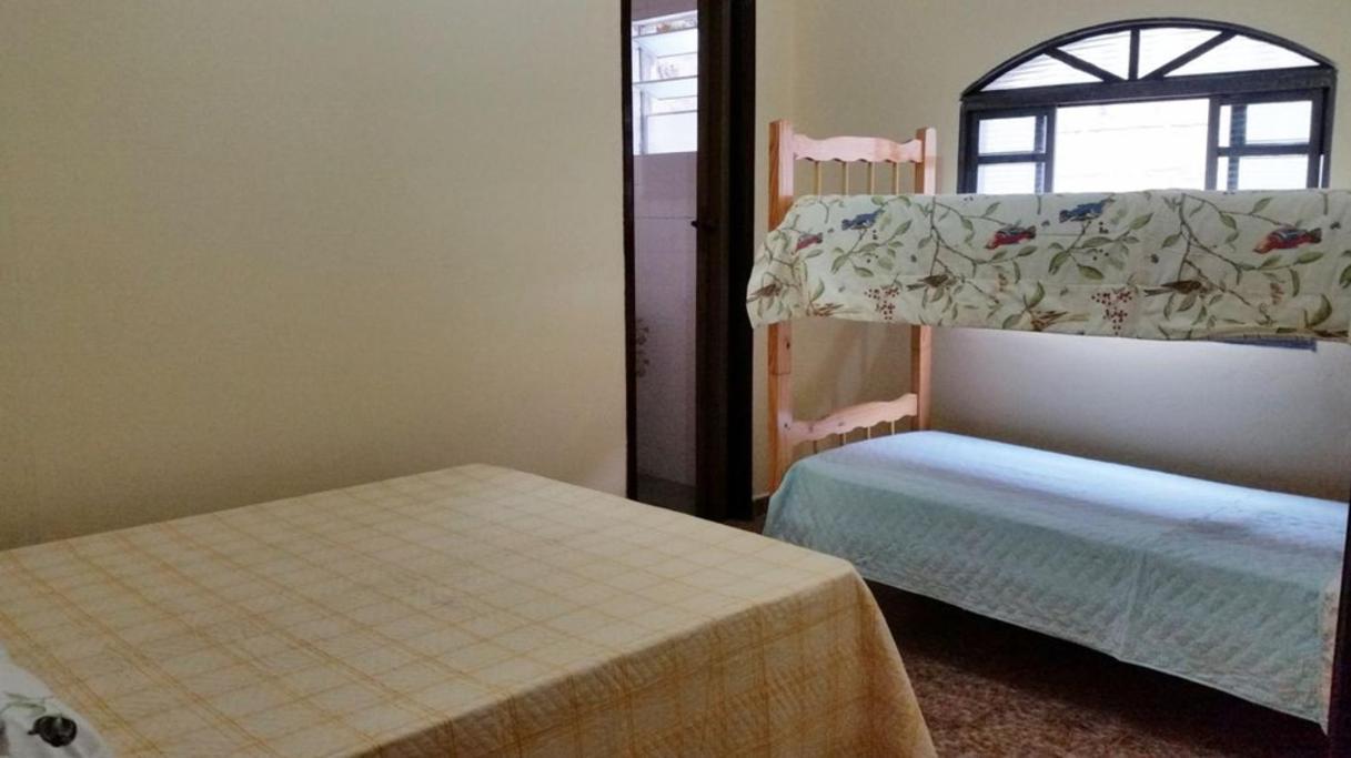 Confortável casa com piscina e churrasqueira a 100m da praia Caraguatatuba Exterior foto