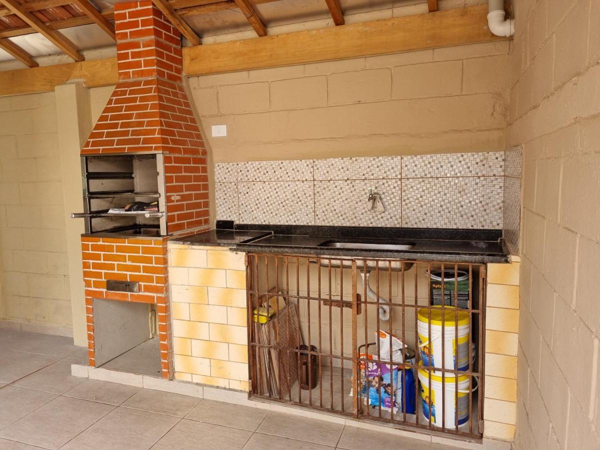 Confortável casa com piscina e churrasqueira a 100m da praia Caraguatatuba Exterior foto