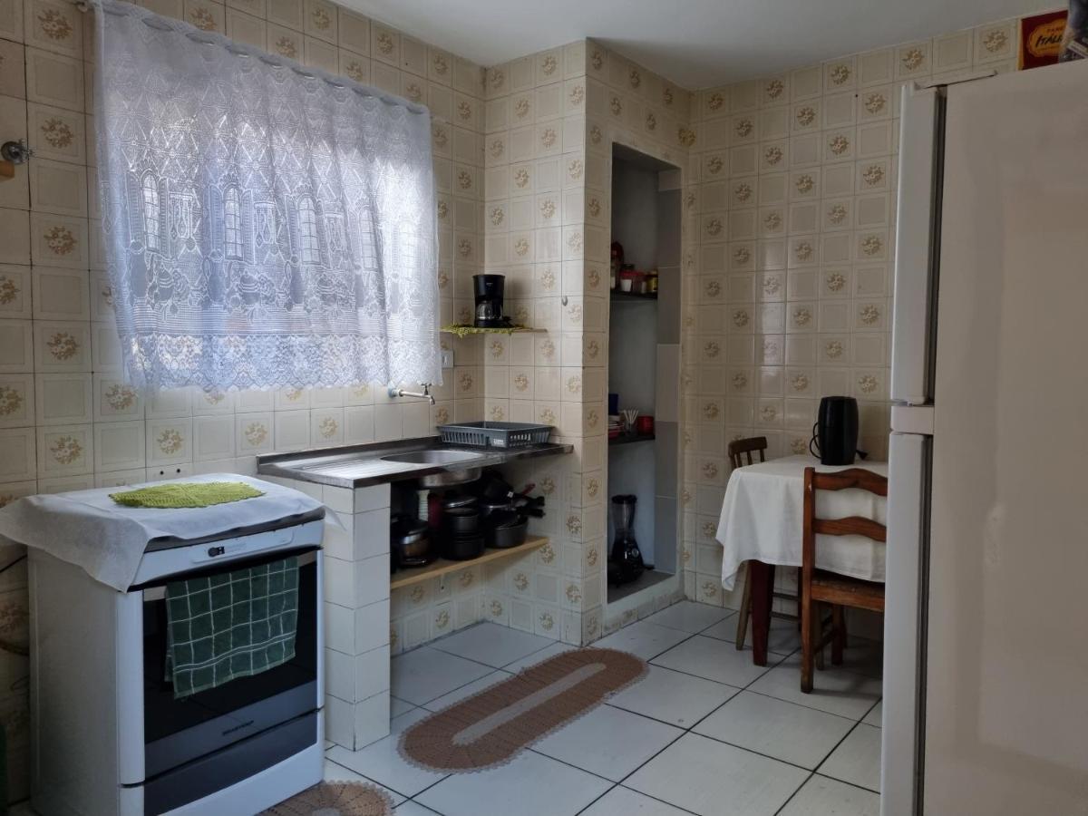 Confortável casa com piscina e churrasqueira a 100m da praia Caraguatatuba Exterior foto